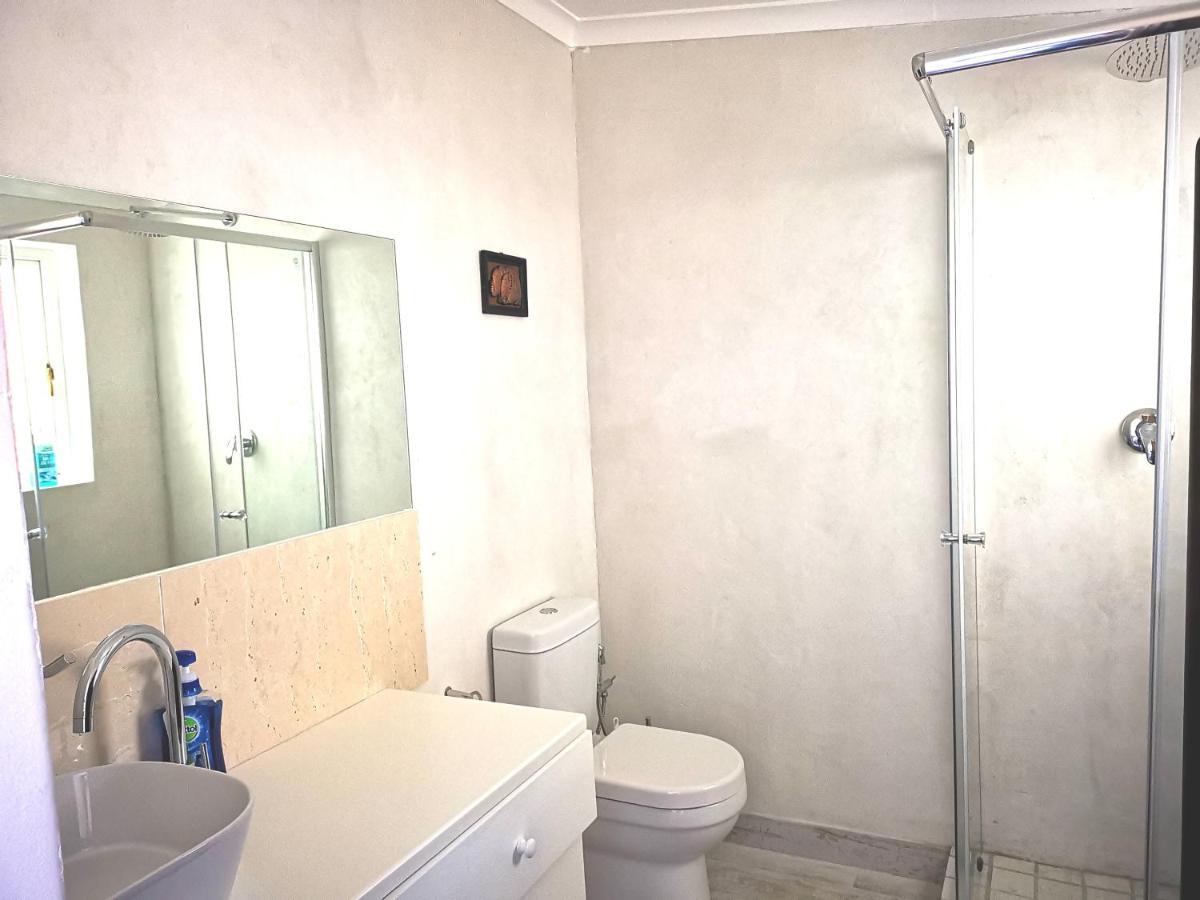 Rachawadee Accomodation​ & Health Spa Simon's Town Ngoại thất bức ảnh